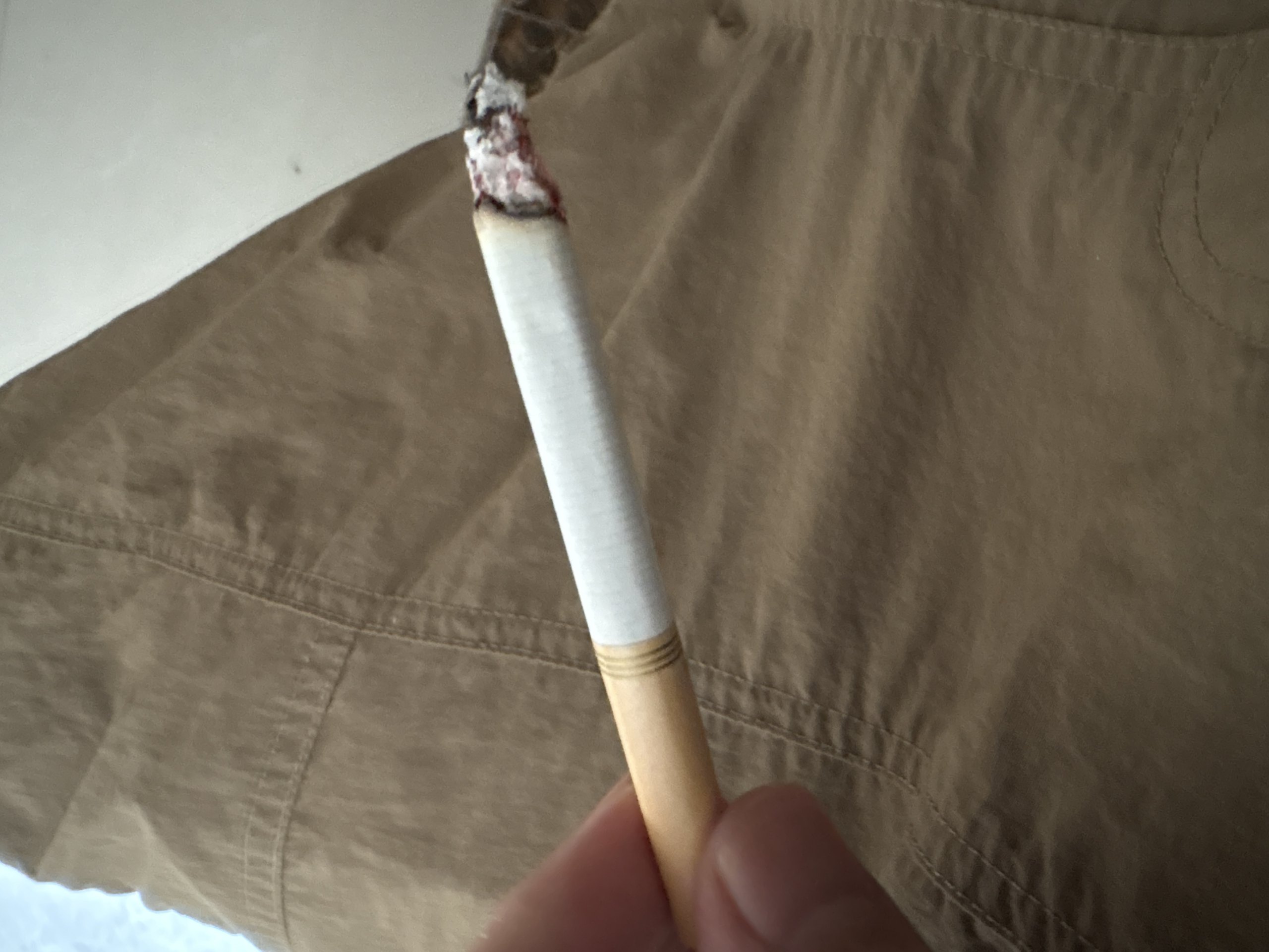晚上奥克打台球，我请客